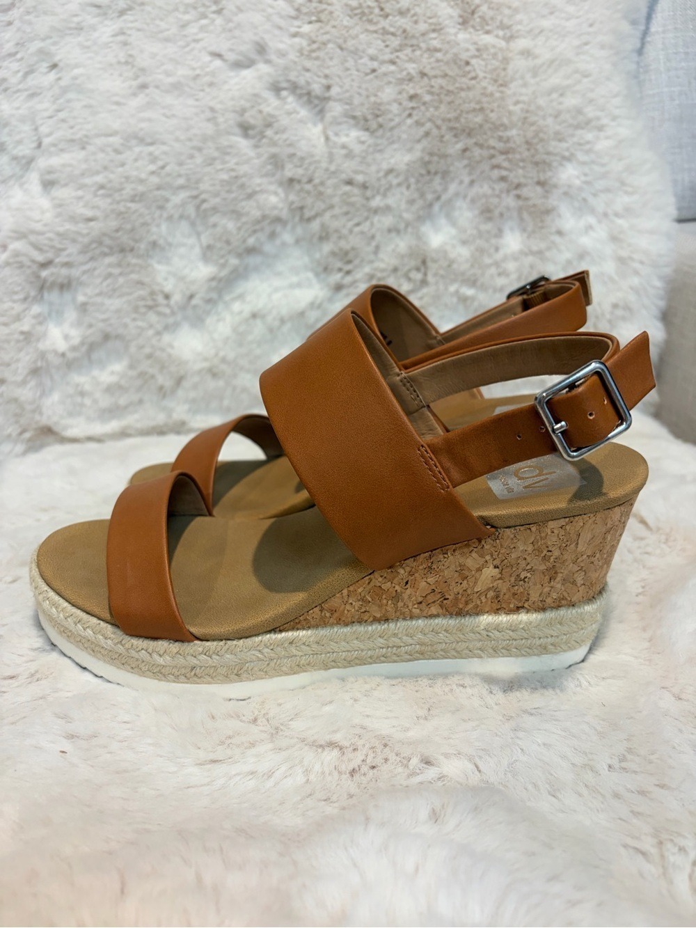 Dolce Vita “Eureka” Cork Wedge Sandals
Women’s Size 9 - Picture 4 of 9